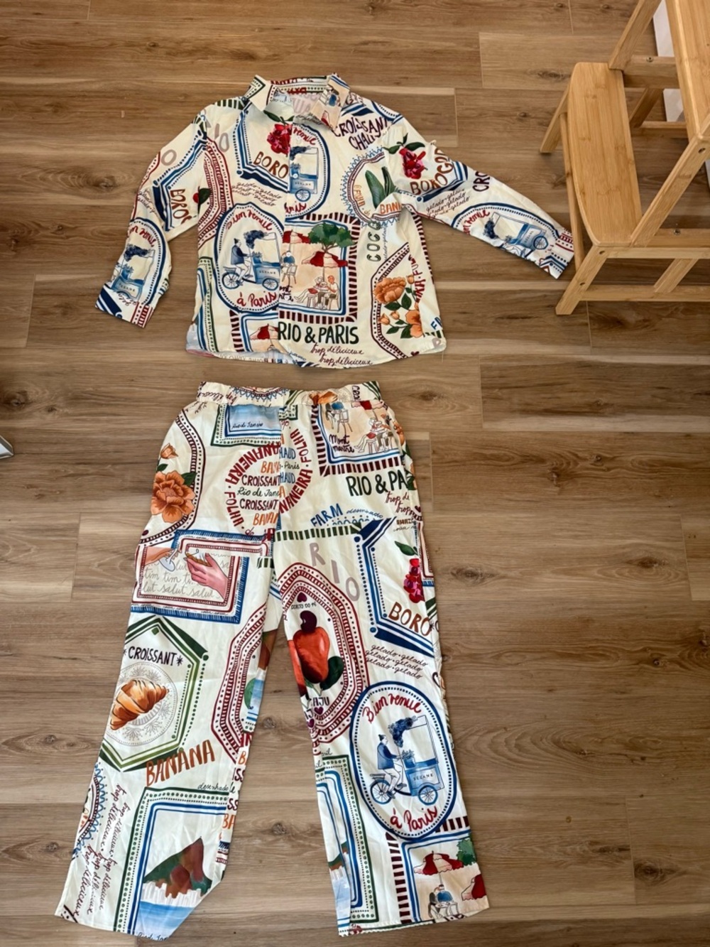 Woman’s Cream Multi-Color Printed Set